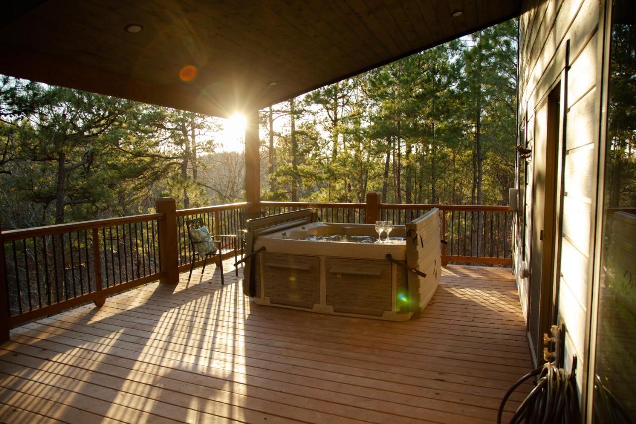 New Luxury Cabin, Hot Tub, Forest Views,Hotel Style Amenities Broken Bow Exteriér fotografie