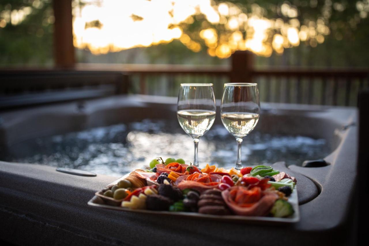New Luxury Cabin, Hot Tub, Forest Views,Hotel Style Amenities Broken Bow Exteriér fotografie