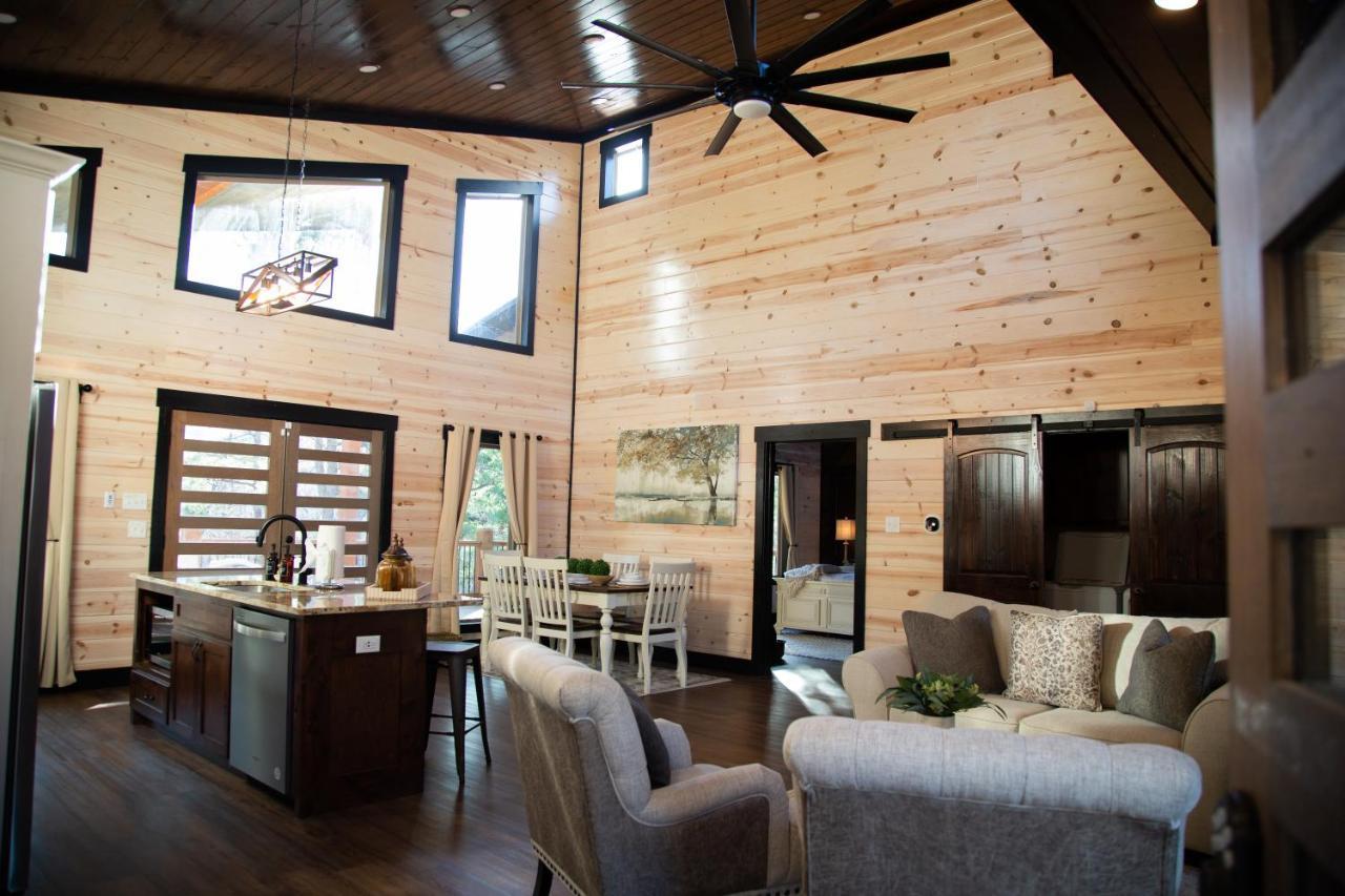 New Luxury Cabin, Hot Tub, Forest Views,Hotel Style Amenities Broken Bow Exteriér fotografie