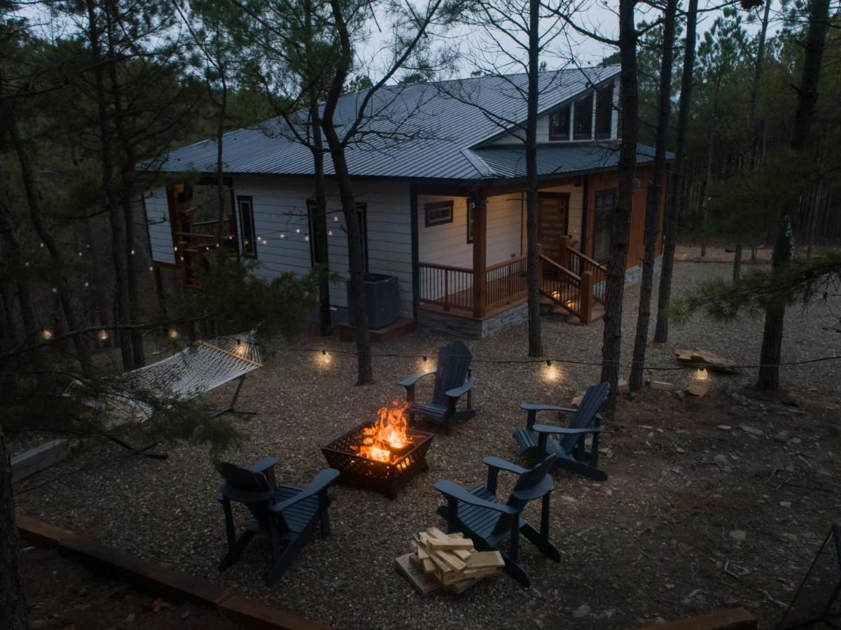 New Luxury Cabin, Hot Tub, Forest Views,Hotel Style Amenities Broken Bow Exteriér fotografie