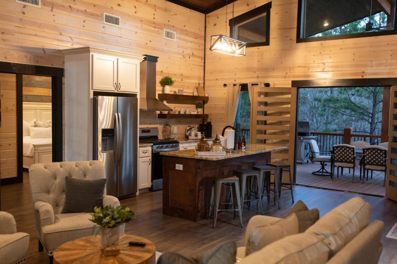 New Luxury Cabin, Hot Tub, Forest Views,Hotel Style Amenities Broken Bow Exteriér fotografie